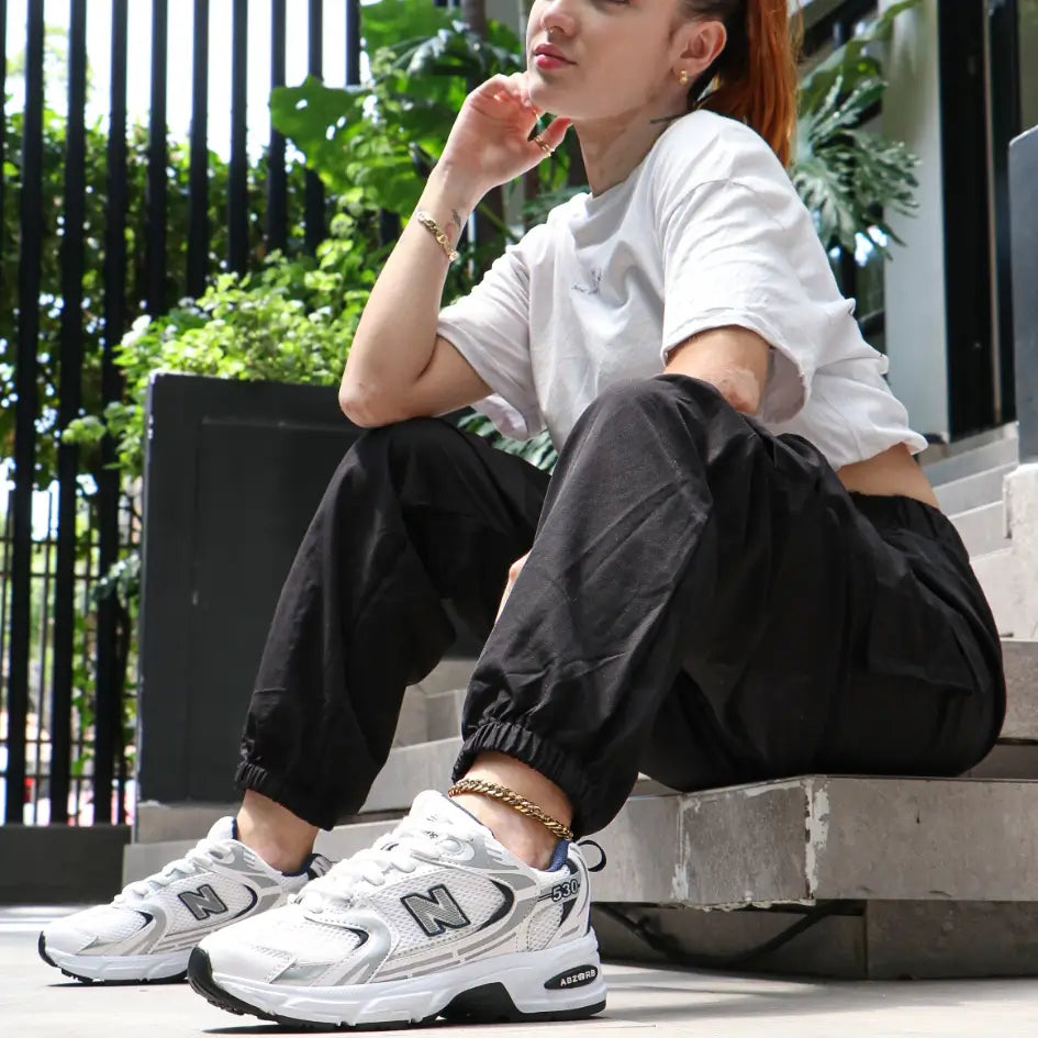 New Balance 530 👟Incluye medias Adidas + cordones extra